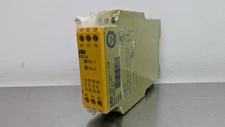 Pilz 774585 Safety Relay PZE X4 24VDC 4n/o 24VDC Coil 230/240VAC 5.0/6.0A 2.5W