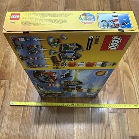 **New Sealed** Rare Lego Creator 31051 Lighthouse Point 3 in 1 Retired