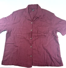 BOG Urban Outfitters Men Button Up Shirt Solid Collared Red Short Sleeve XL
