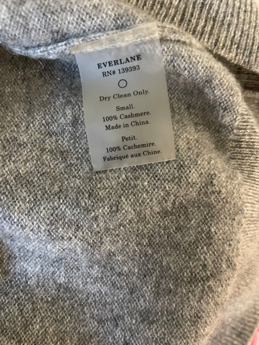 Mens Everlane 100% Cashmere v neck sweater Size Small - Picture 5 of 5