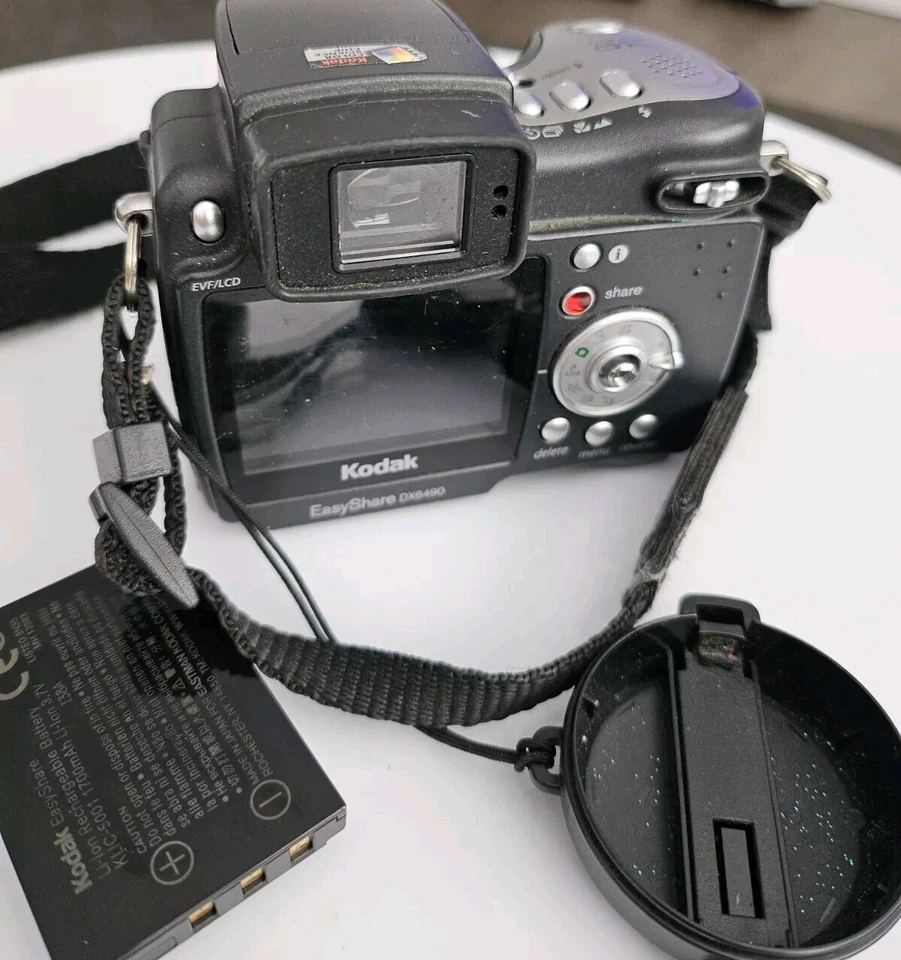 Kodak EasyShare Camera DX6490 - Image 2 of 4