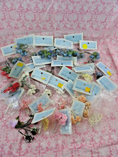 Vintage 32 Packages Flower Picks Millinery Corsage Small Flowers New in Package
