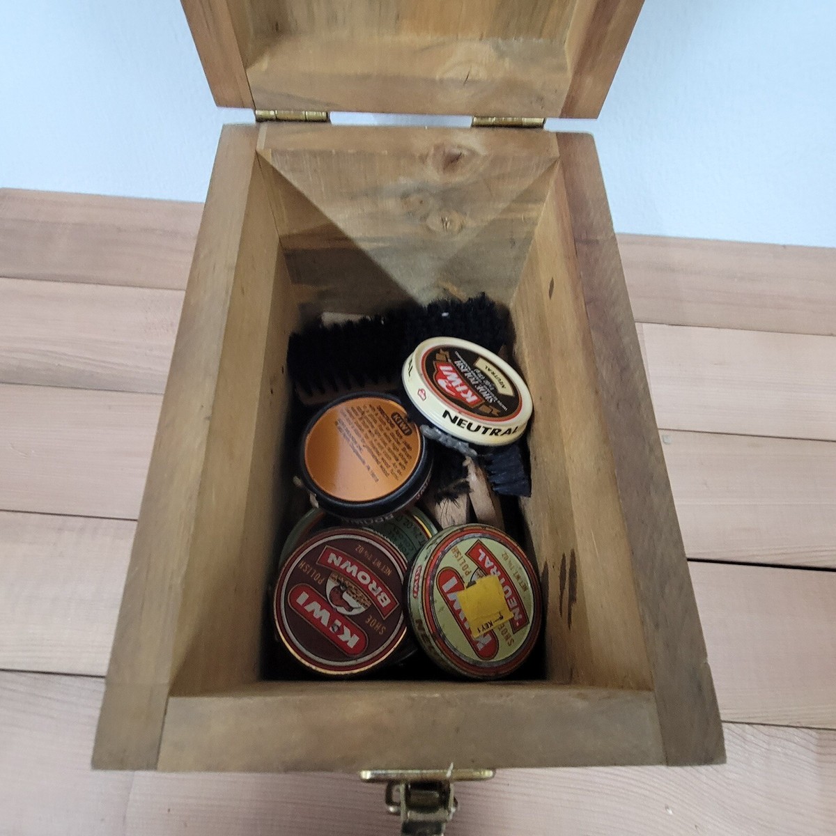 Vintage Shoe Shine Box With Contents 5 Cents Shoe Shine | eBay