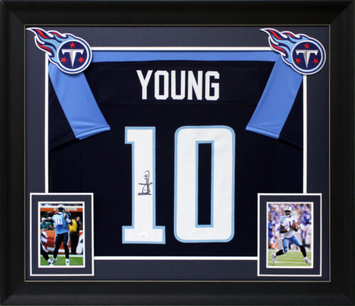 Camiseta deportiva auténtica firmada estilo profesional de Vince Young con marco de la JSA testigo - Imagen 1 de 1