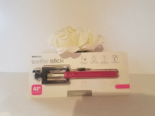 NEW Vivitar Selfie Stick Built-in Shutter Release 42 in Universal PINK New - Picture 8 of 9