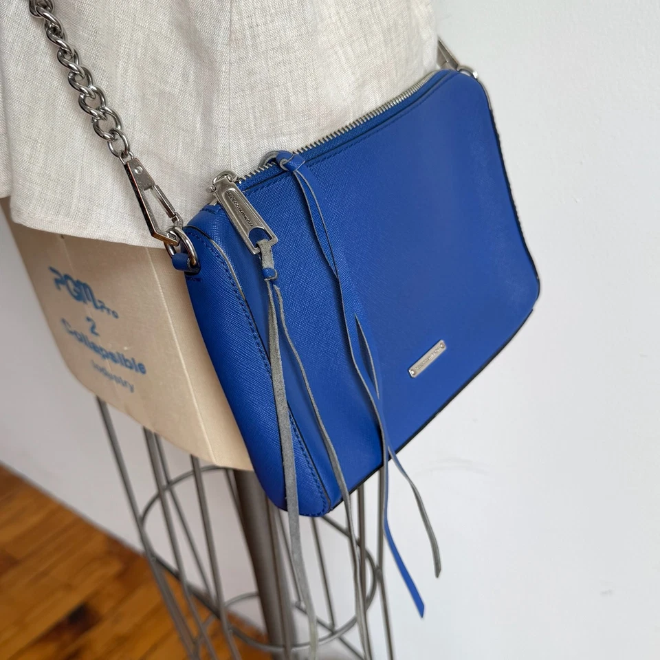 Bolso Bandolera REBECCA MINKOFF Avery Saffiano Azul - Muy Buen Estado Foto 2 de 4