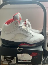 Air Jordan Retro 5 Size 9.5 White Fire Red Nike Air