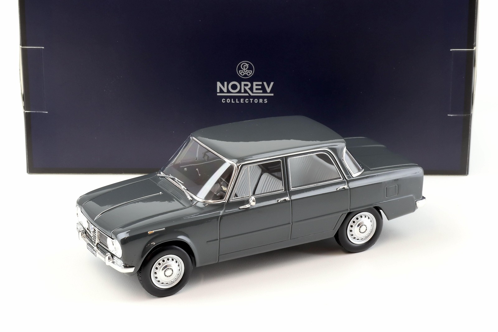 1:18 NOREV Alfa Romeo Giulia Ti Sedan 1964 Grigio Graphite Grey - Limited...