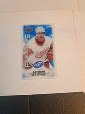 2023-24 Upper Deck Ice Hockey Cards 43