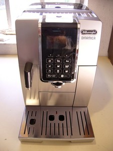 DeLonghi Dinamica ECAM 356.77.S  Kaffeevollautomat mit Milchsystem