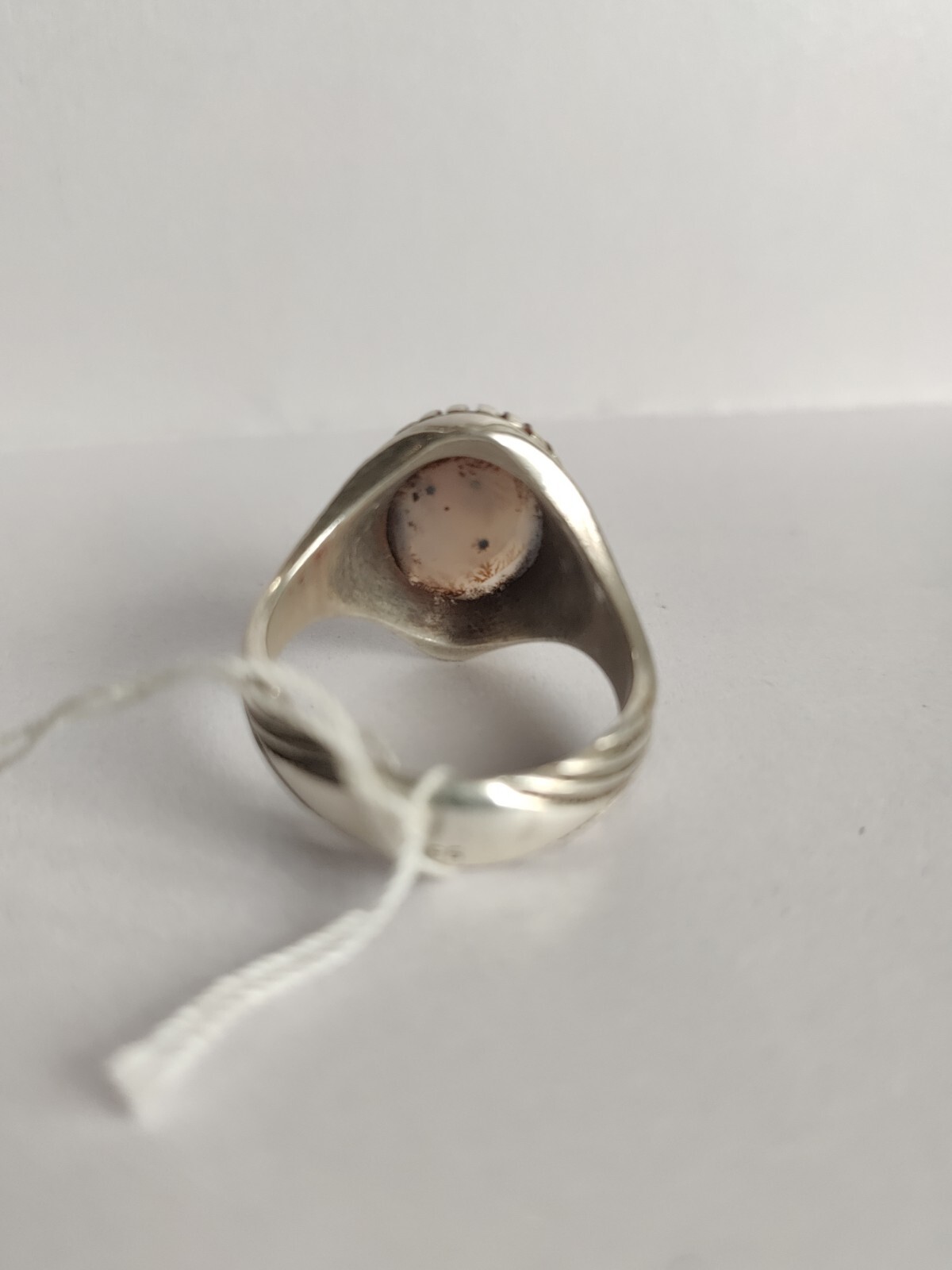 Bague Agate noire véritable et monture en or blanc massif