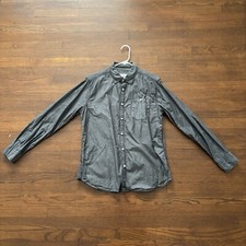 PD C Men  s Medium Gray Button Down Shirt