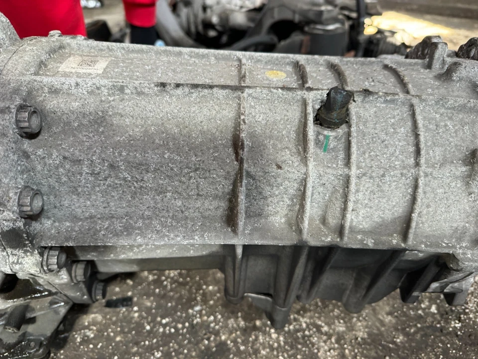 Volkswagen Touareg 2011-2016 conjunto de caja de transferencia de 3,6 L OEM 0BV341010H Foto 4 de 4