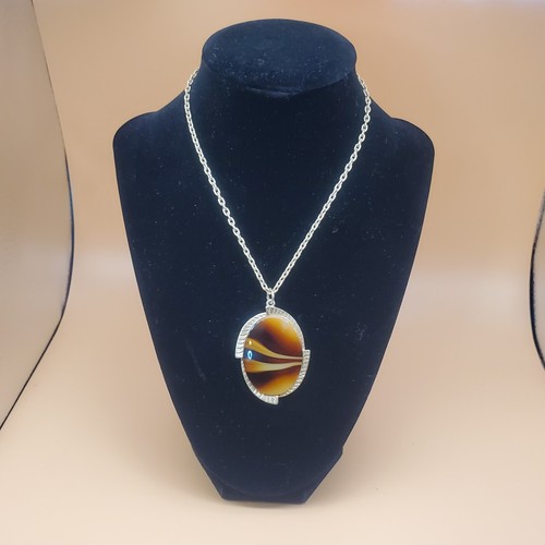 Vintage Signed Sarah Coventry 1970s Glass Tigers Eye Pendant Necklace Gold Toned - Picture 2 of 6