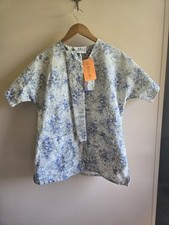 NWT Women's Scrub Top W/Stethoscope Slipcover Multicolor Short Sleeved Size M