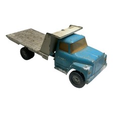 Vintage Ertl International Loadstar Rollback Tow Truck Pressed Steel Toy