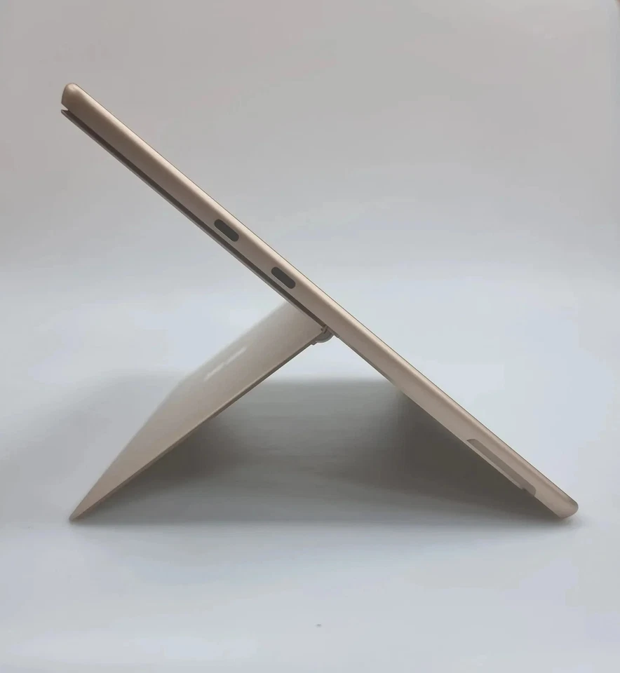 (SO4) Microsoft Surface Pro 11th Edition OLED Snapdragon X Elite 1TB 16GB RAM - Image 2 of 4