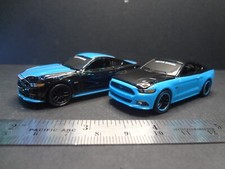 Auto World 2015 Ford Mustang GT Petty Blue Black bundle - Loose 1:64