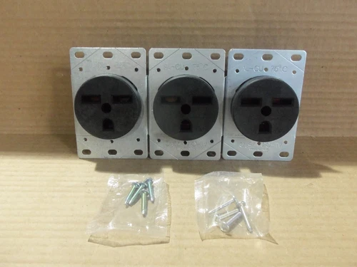 NEW LOT OF 3 LEGRAND 3801 POWER OUTLET 30 AMP 250V FLUSH MOUNT 2P3W 75­° C