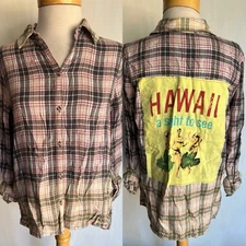 MELROSE AND MARKET Women's "Hawaii: A Sight To See" Plaid Button-Down Top XS