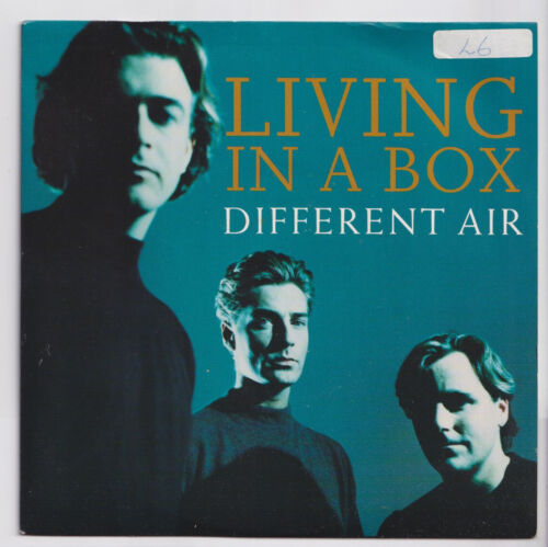 (nW800) Living in a Box, Different Air - 1989 - 7" Vinyl - Bild 1 von 2