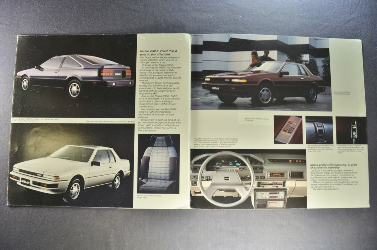 1984 Nissan 200SX Brochure Folder Hatchback Coupe Excellent