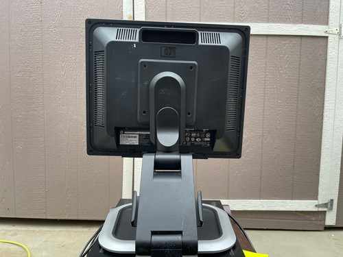 🔥 HP Compaq LA1751g Flat Screen Monitor 17" with Power & VGA/DVI Video cables - Picture 4 of 8