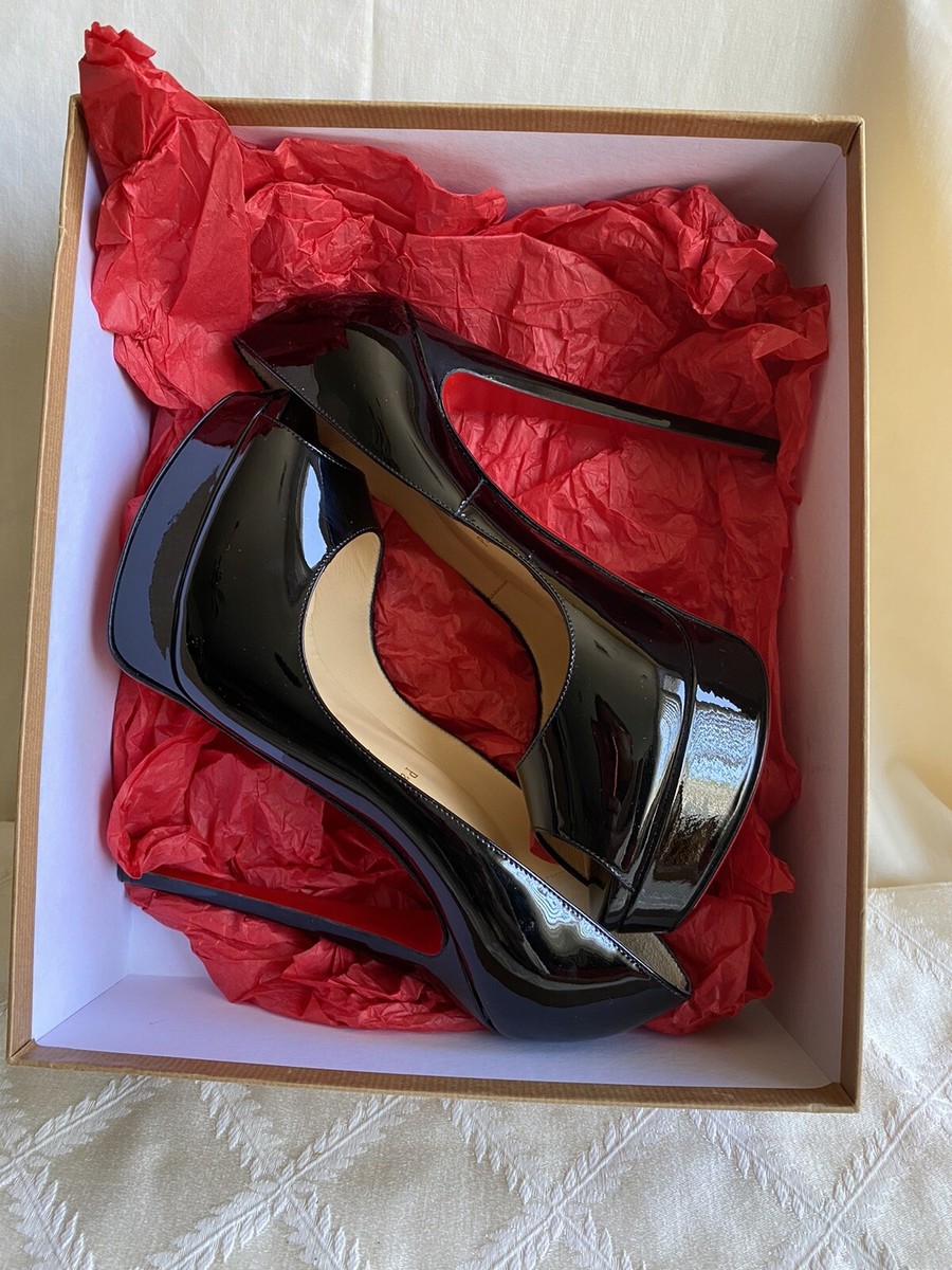 Christian Louboutin 10.5cmヒール レッドソール39.5 クリスチャンルブタン ブラックエナメル ハイヒールレッドソール
