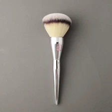 It Cosmetics Ulta Love Beauty Fully All Over Jumbo Powder Foundation Brush #211