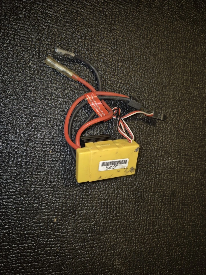 TRAXXAS X15 ESC VINTAGE RARE YELLOW CASE - Image 2 of 2