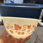 Vintage Pyrex Gooseberry 441 1.5 qt Cinderella Mixing Bowl  White Pink