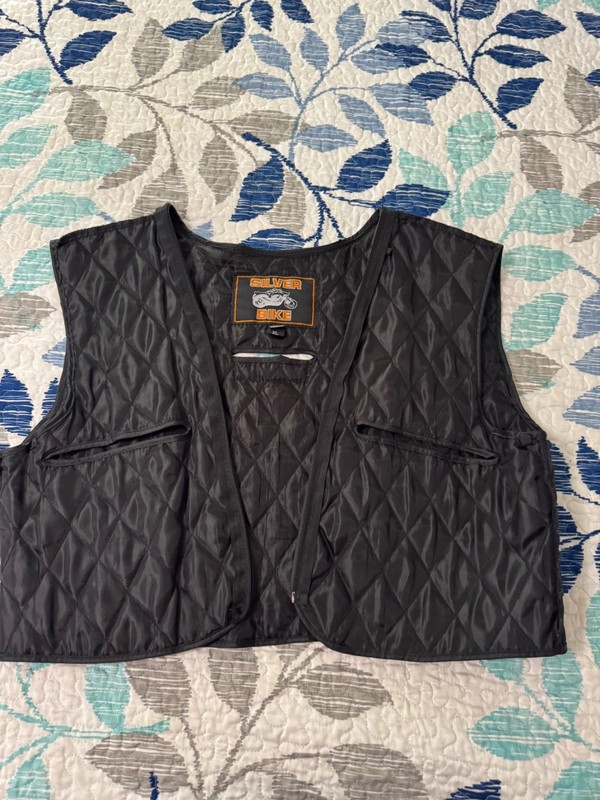 Black Vest zip in Liner Silver Bike Size XL