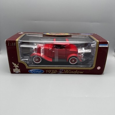 New In Box Road Legends 1932 Red Ford 3-Window 1:18 Scale Die cast Car