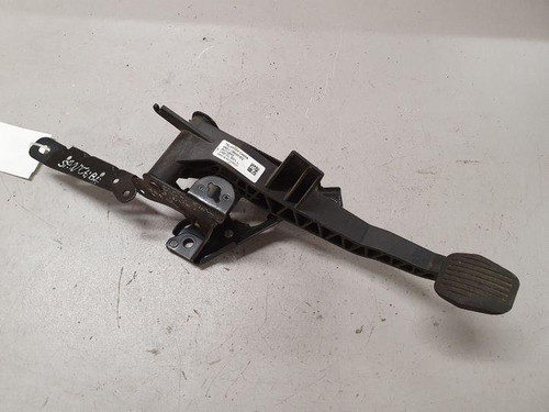VOLVO V50 MW Clutch Pedal 4N517B633EG 2.0 Diesel 100kw 2006 27003154 - Picture 1 of 4