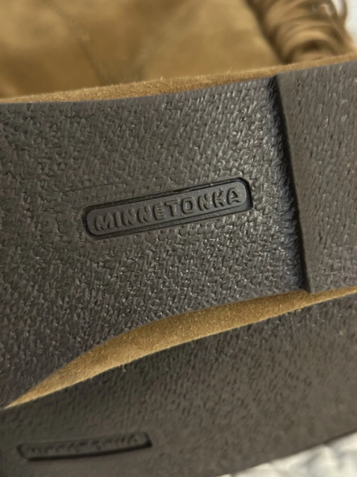 Minnetonka Women's Size 9 Brown Suede Fringe Boot Knee High Side Zip - Image 4 of 4