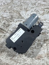Mercedes-Benz E AMG W213 2018 Motor Aktuator A2139067003 ASI4952 Mercedes-Benz E AMG W213 2018 Motor Aktuator A2139067003 ASI4952