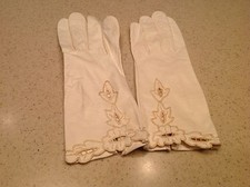 Vintage Ladies Gloves Kid Leather Size 7 Off White W/ Embroidery  Cutouts