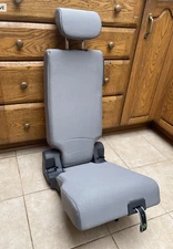 Toyota Sienna Middle Seat  2021 -2024 Jump Second Row Cloth Light Gray-8 seaters