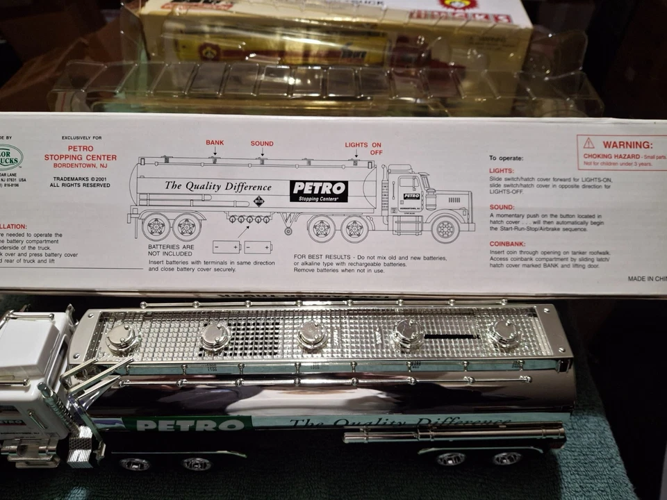 TMT Taylor Made Tanker Truck PETRO Fuel Bordentown NJ Lights & Sounds MIB 1:32 C - Image 3 of 4