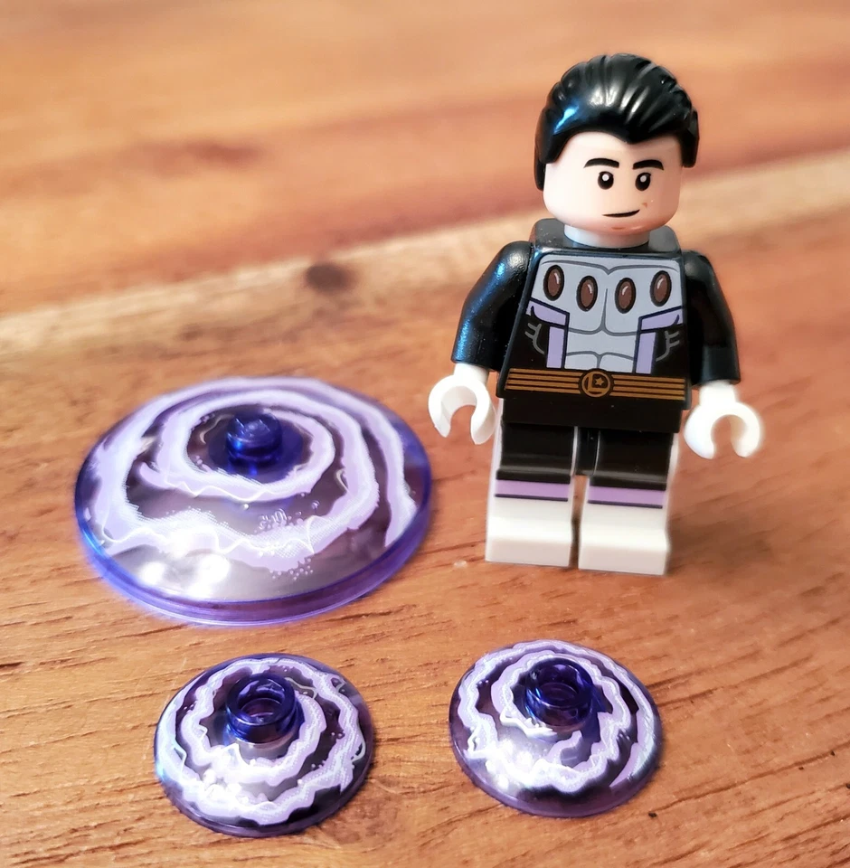 LEGO DC Super Heroes Lot of 2 Polybags 30303 Joker Bumper Car 30604 Cosmic Boy - Image 2 of 4