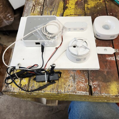 Glomex ZigBoat Starter Kit System w/Camera and motion Sensor + Gateway.  
