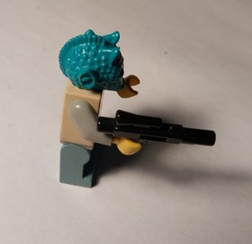 Lego Star Wars  Greedo  Minifigure  Head and Torso  4501  sw0110  minifig  2004