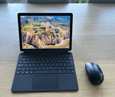Microsoft Surface Go 10 Zoll 128GB Wi Fi Windows