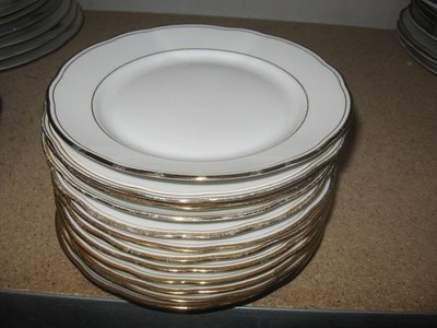 12 Kuchenteller   Omas Goldrand