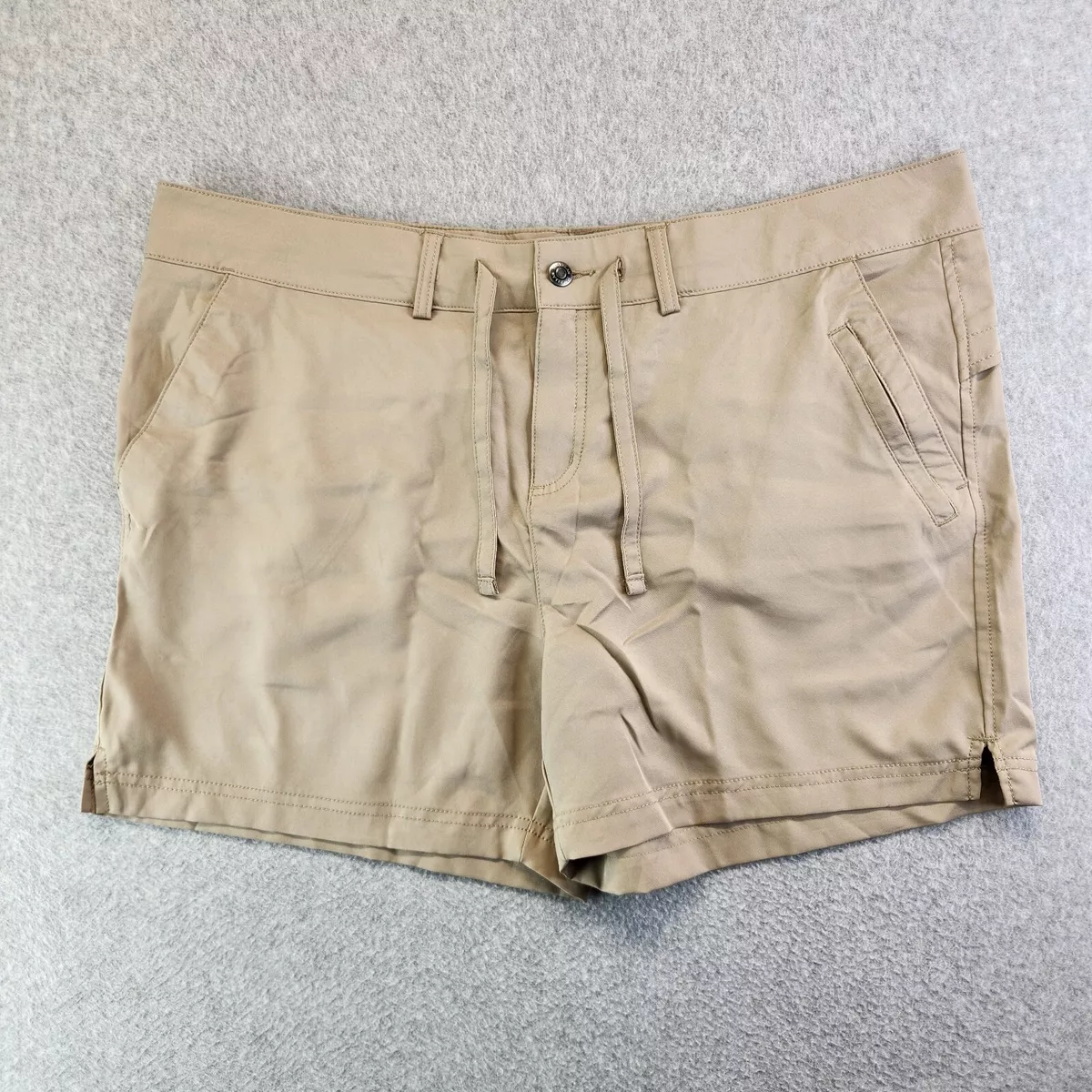 Magellan Shorts Womens XXL Khaki Fishing Outdoors Falcon Lake Shorty  Stretch UV