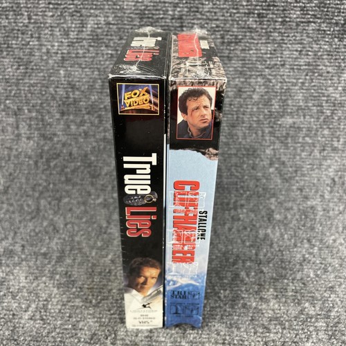 2 New VHS Tapes Cliffhanger (1993) Stallone True Lies (1994) Schwarzenegger Lot - Picture 8 of 8