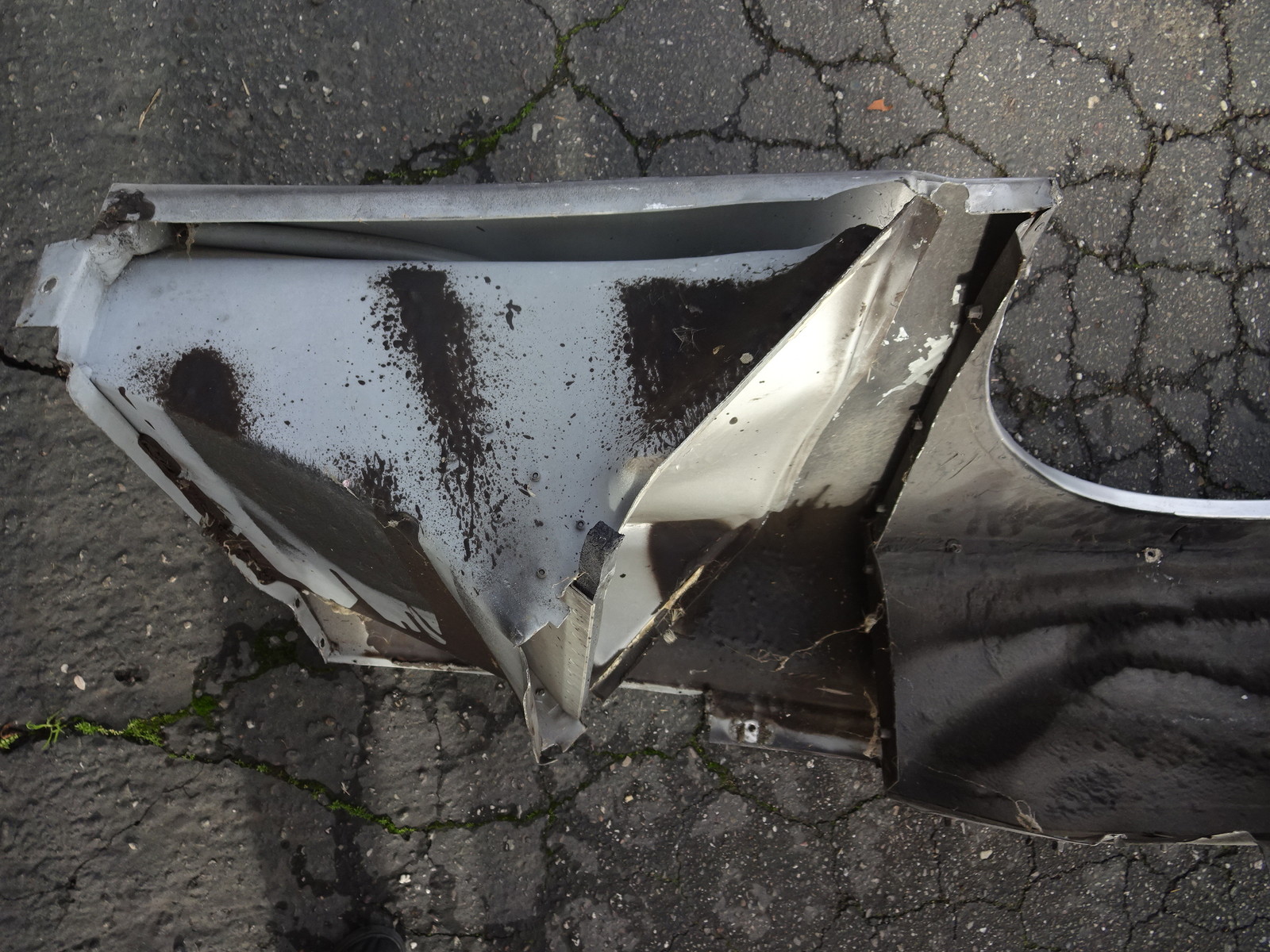 Ferrari 512 Testarrosa  LH Left Rear quarter Panel Fender DAMAGED - 62925700