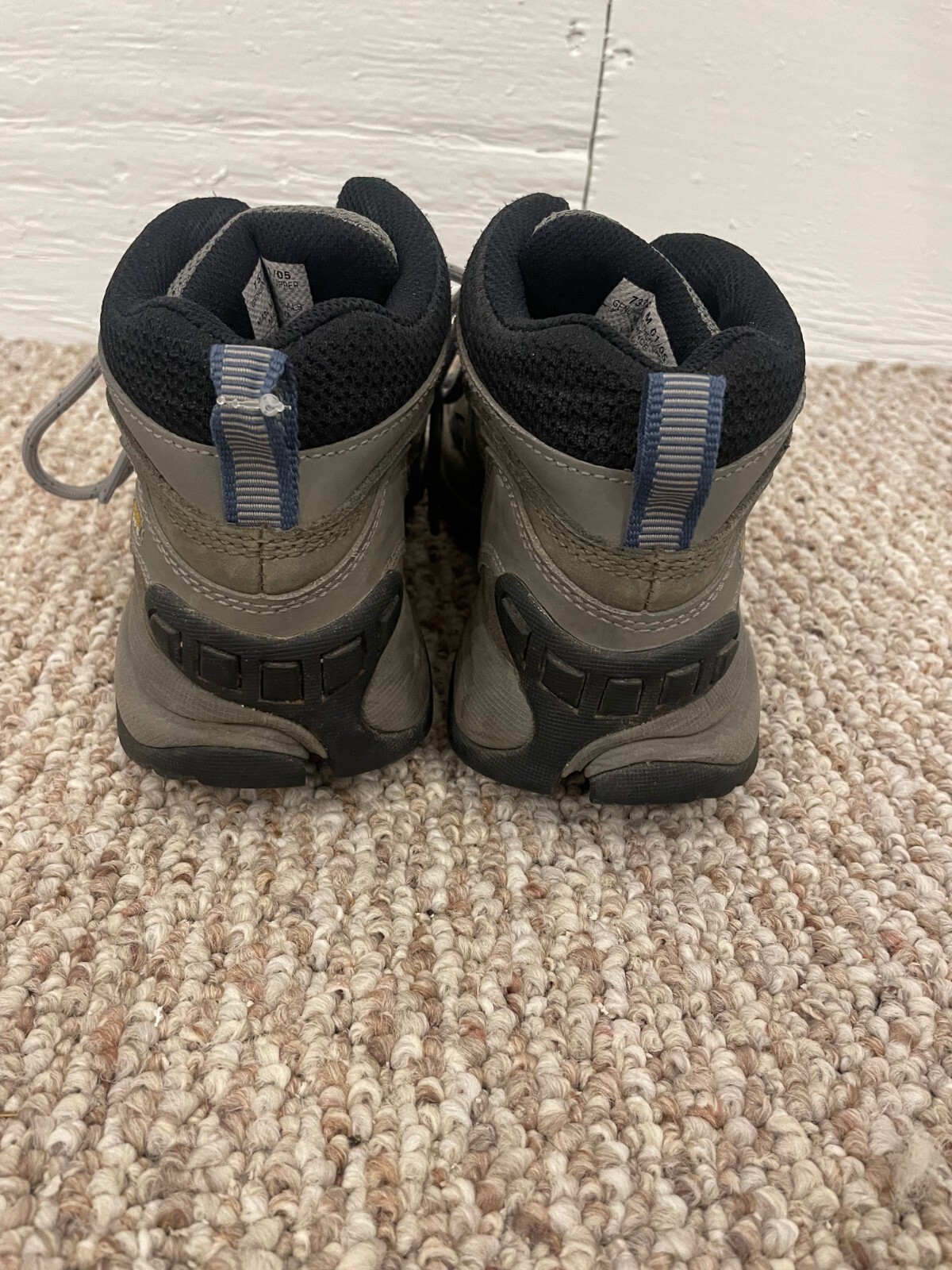 VASQUE Stealth Gore Tex XCR Hiking Winter Boots Women… Gem