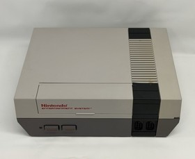Nintendo NES Console Bundle With Controller & Game NES-001 Tested Working