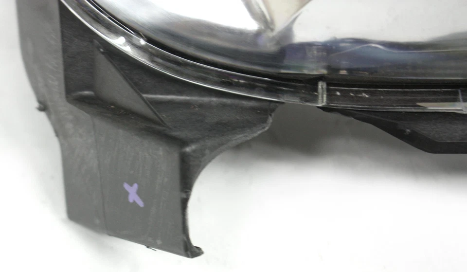 Оригинальная светодиодная противотуманная лампа для правой стороны пассажира для Lincoln Aviator LC5Z-15A201-F - Изображение 2 из 4